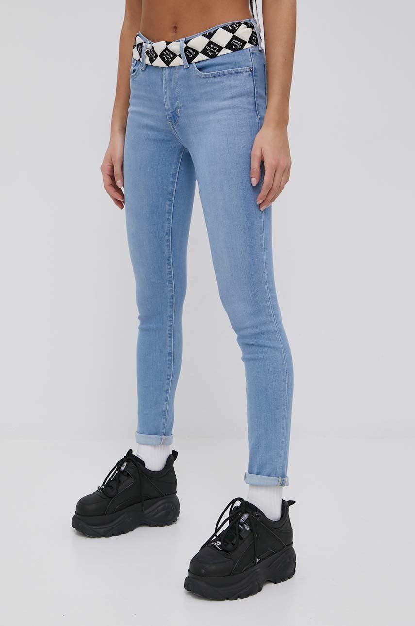 Levi’s jeansi 711 femei , medium waist 711 imagine promotii 2022