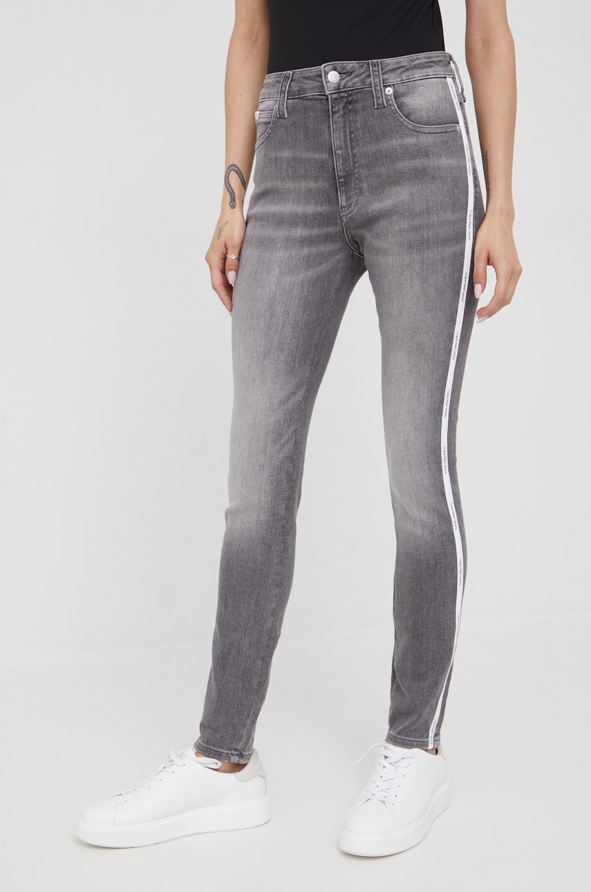 

Дънки Calvin Klein Jeans в с висока талия, Сив