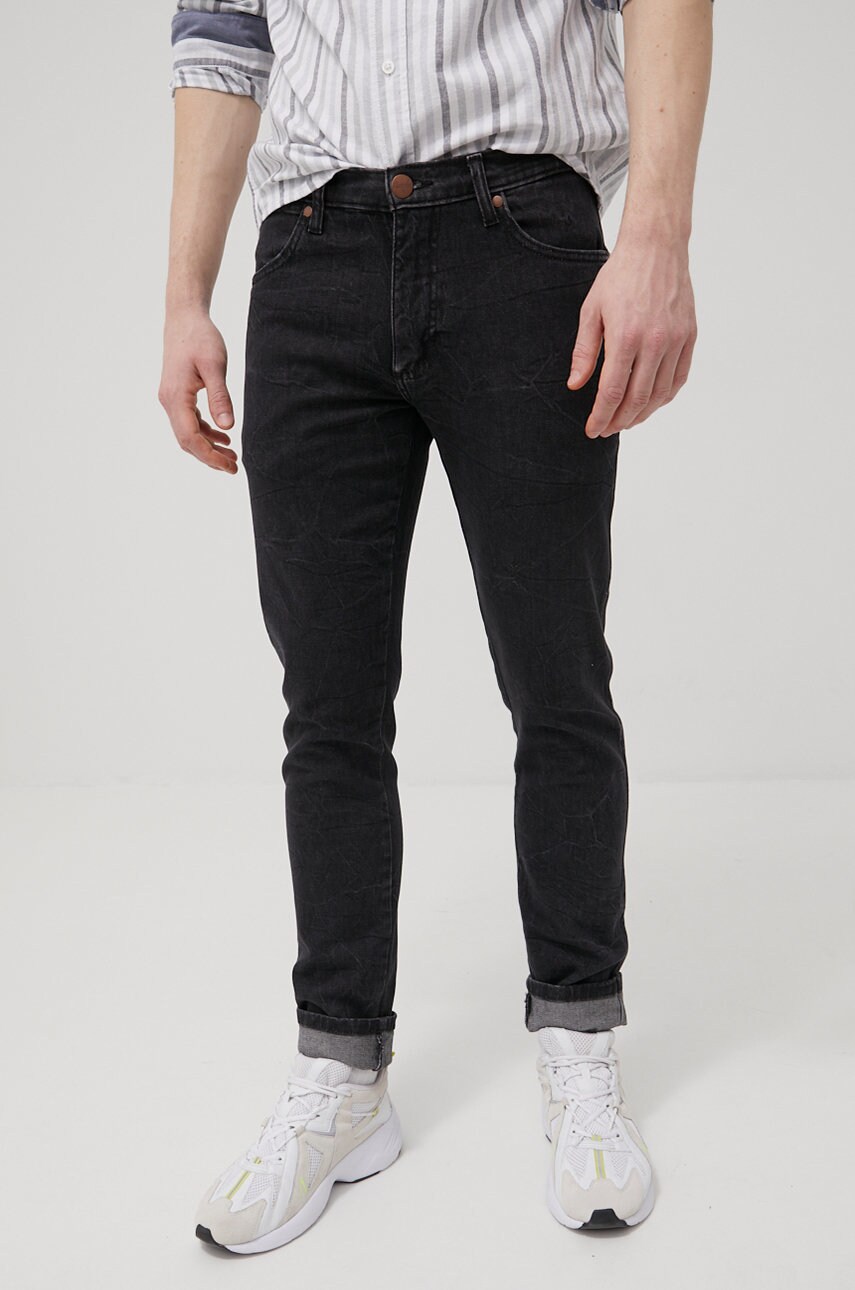 

Джинсы Wrangler Larston Black Lightning мужские