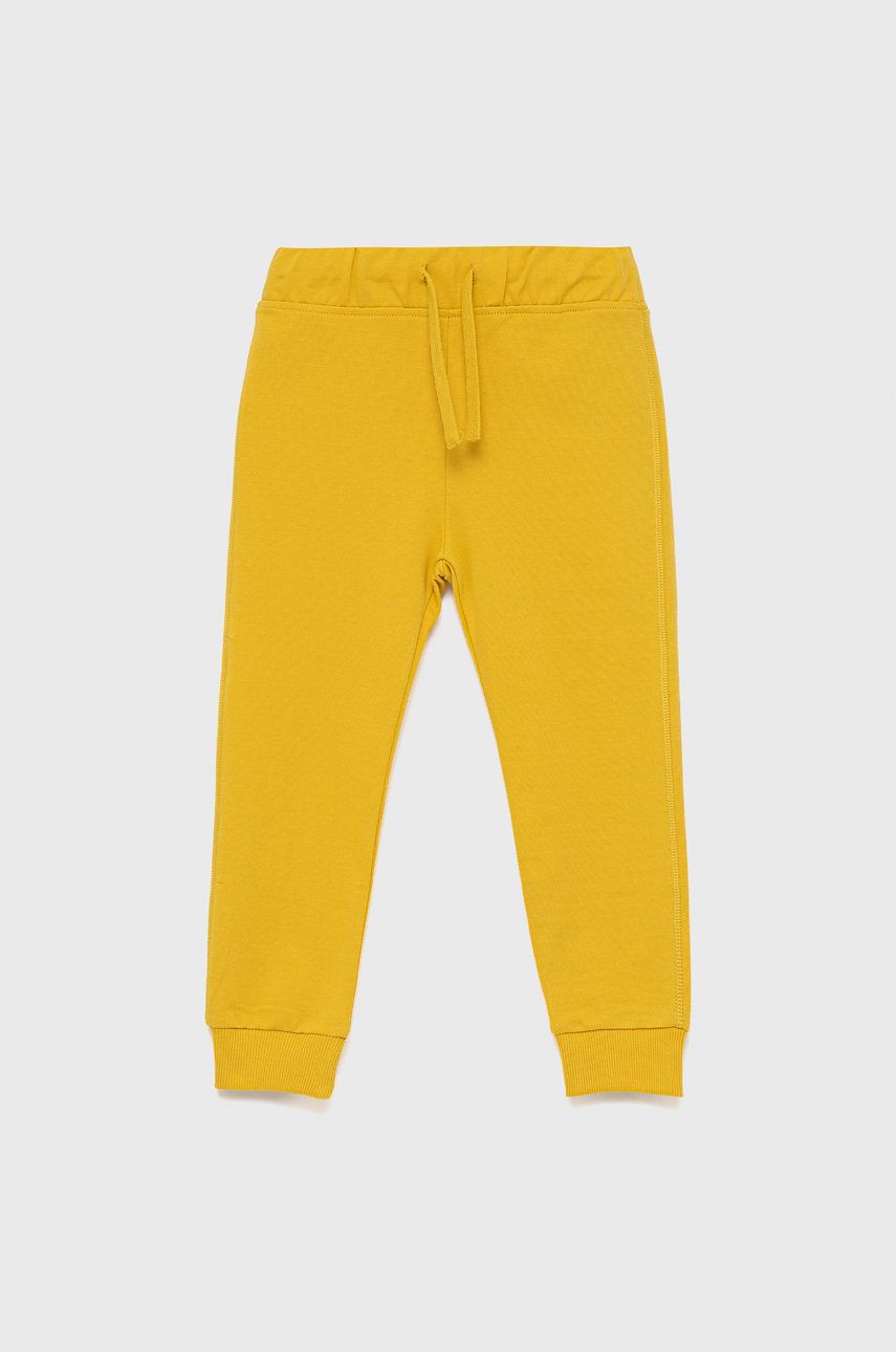 United Colors of Benetton pantaloni de bumbac pentru copii culoarea galben, cu imprimeu