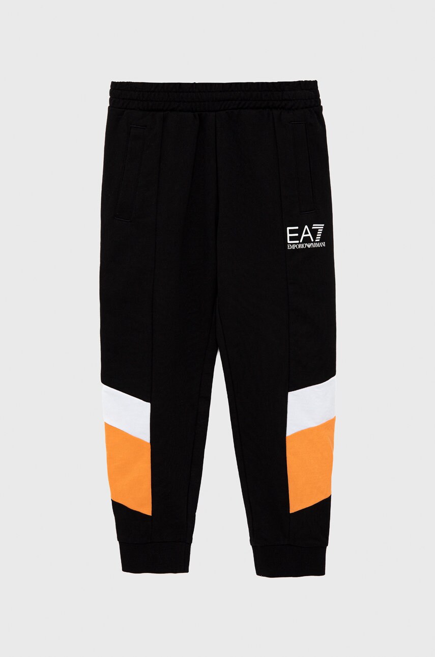 Ea7 emporio armani pantaloni de trening pentru copii culoarea negru, cu imprimeu