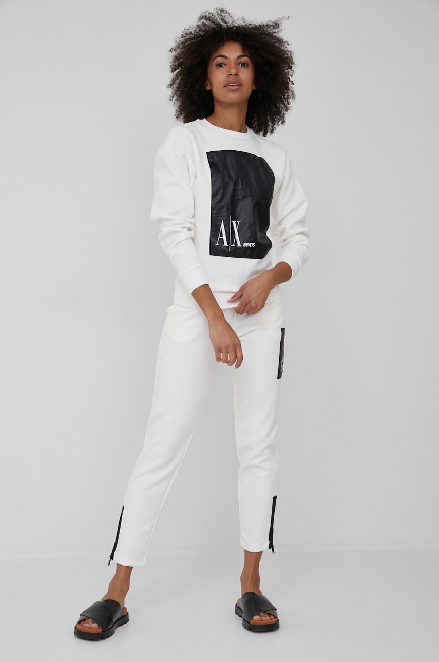 

Спортивные штаны Armani Exchange женские цвет белый с аппликацией