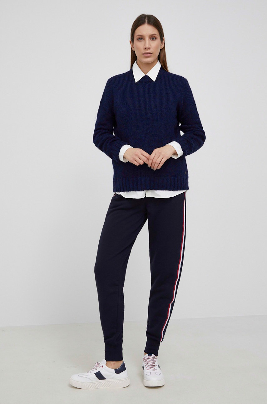 

Штани Tommy Hilfiger жіноче колір синій з аплікацією