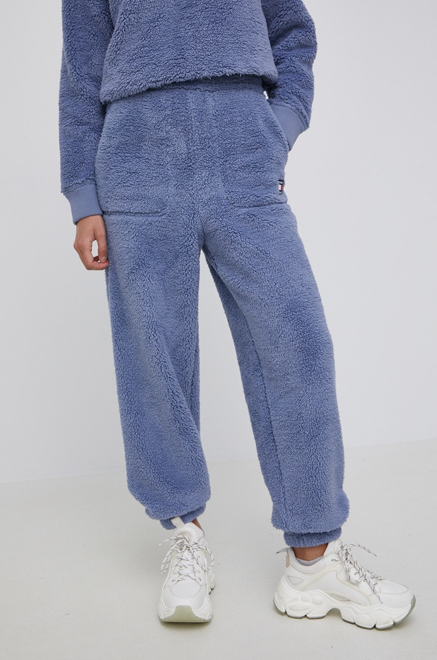

Брюки Tommy Jeans женское цвет фиолетовый гладкие