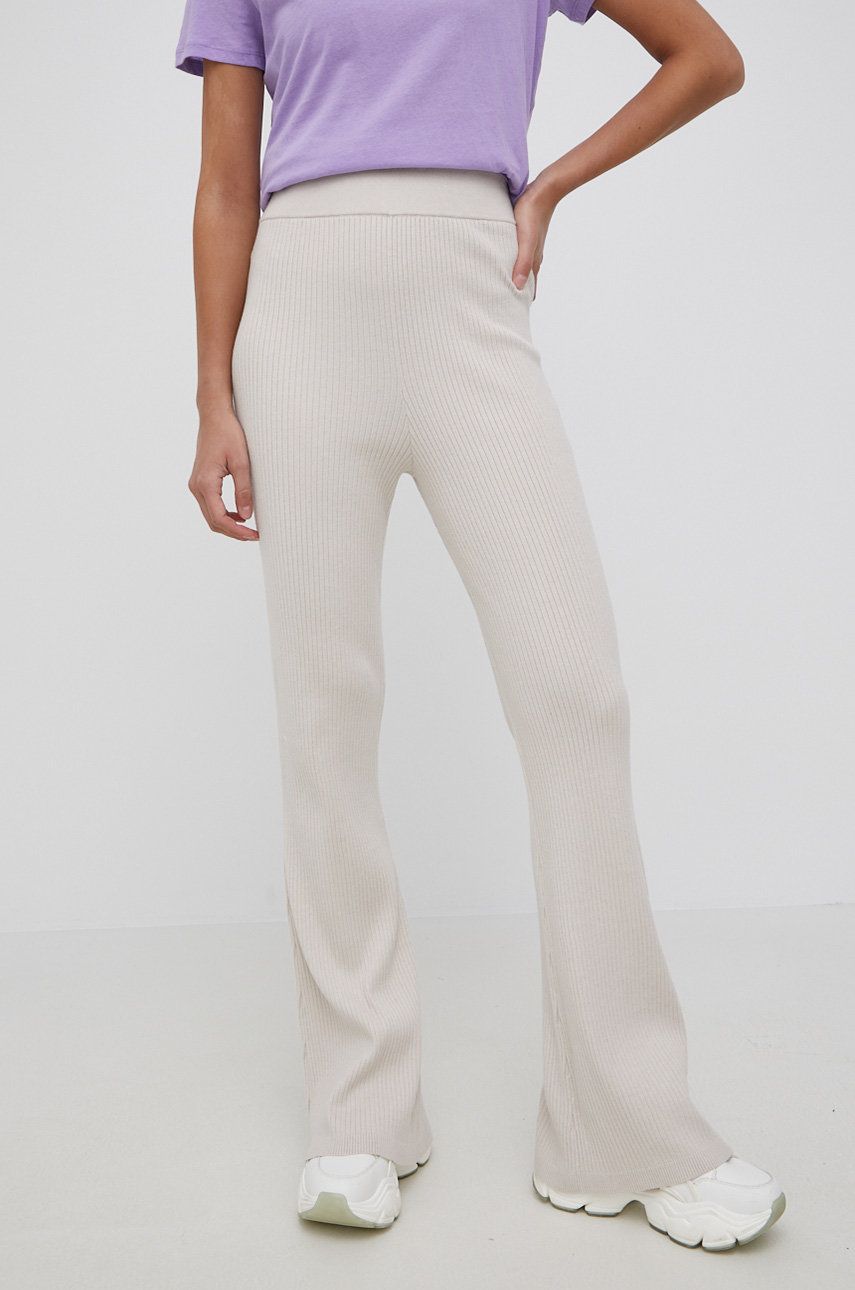 Tommy Jeans pantaloni femei, culoarea bej, neted answear.ro imagine 2022 13clothing.ro