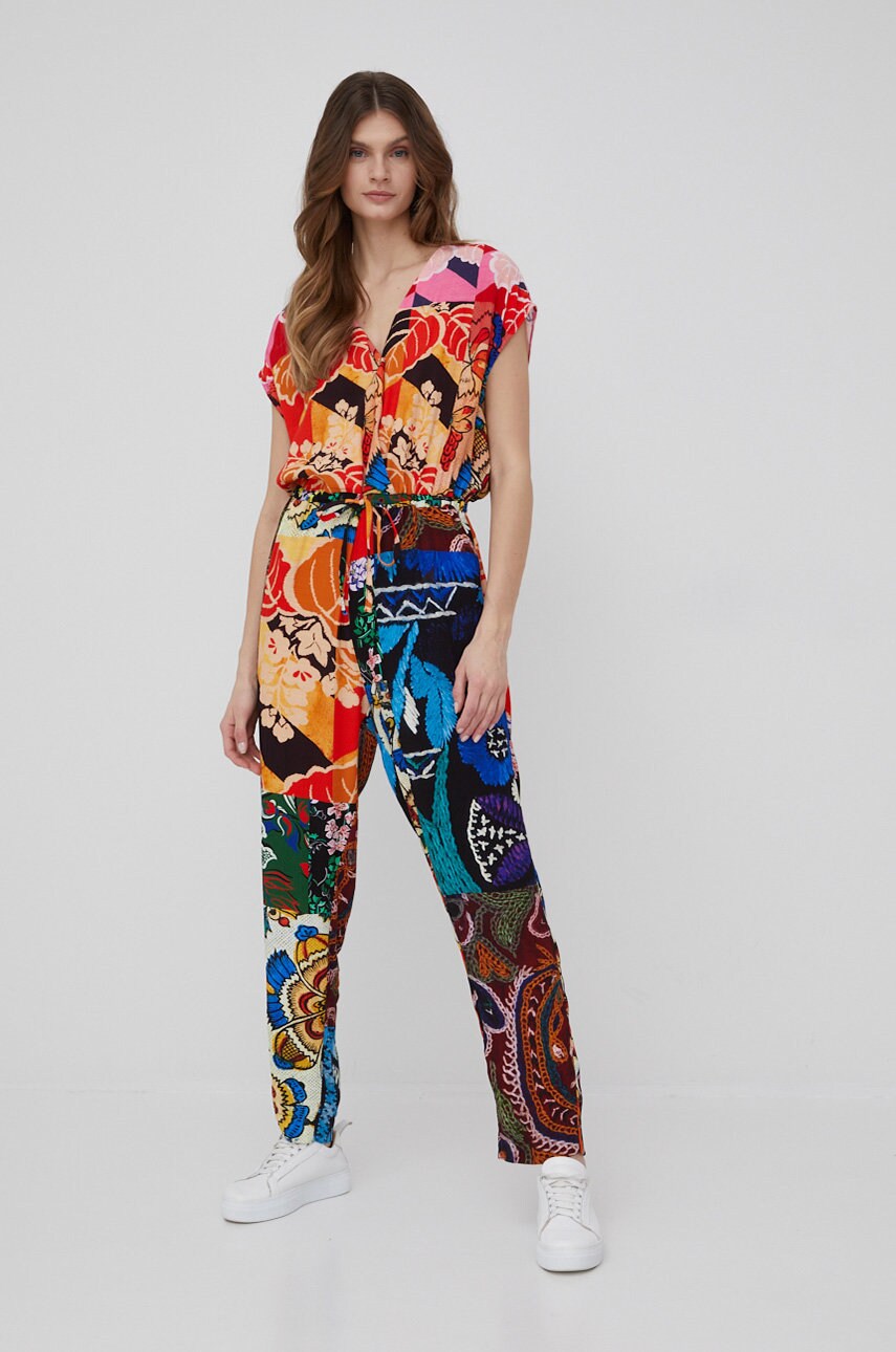 

Комбінезон Desigual декольте трикутник