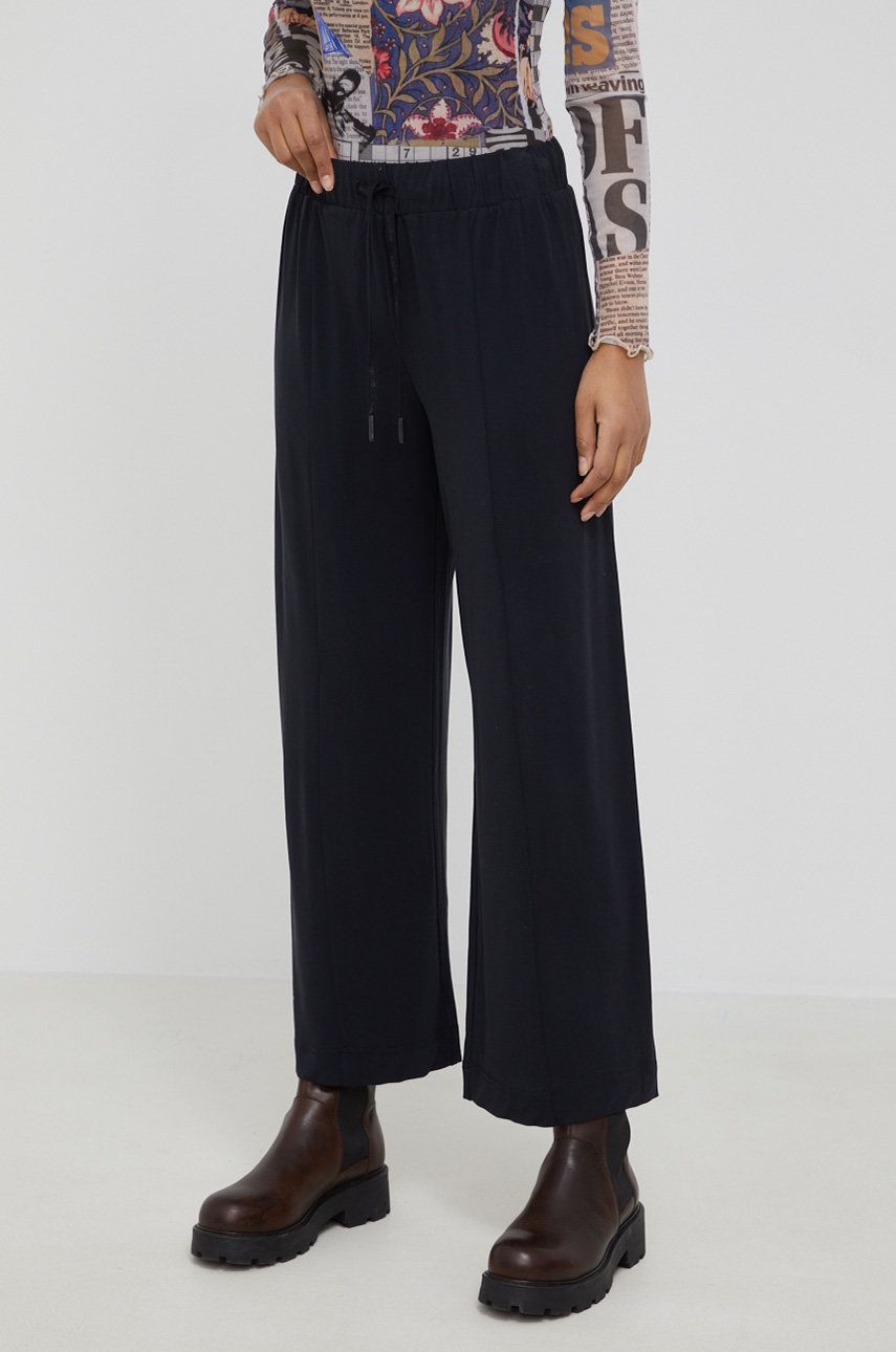 Desigual spodnie 22SWPK08 damskie kolor czarny proste high waist