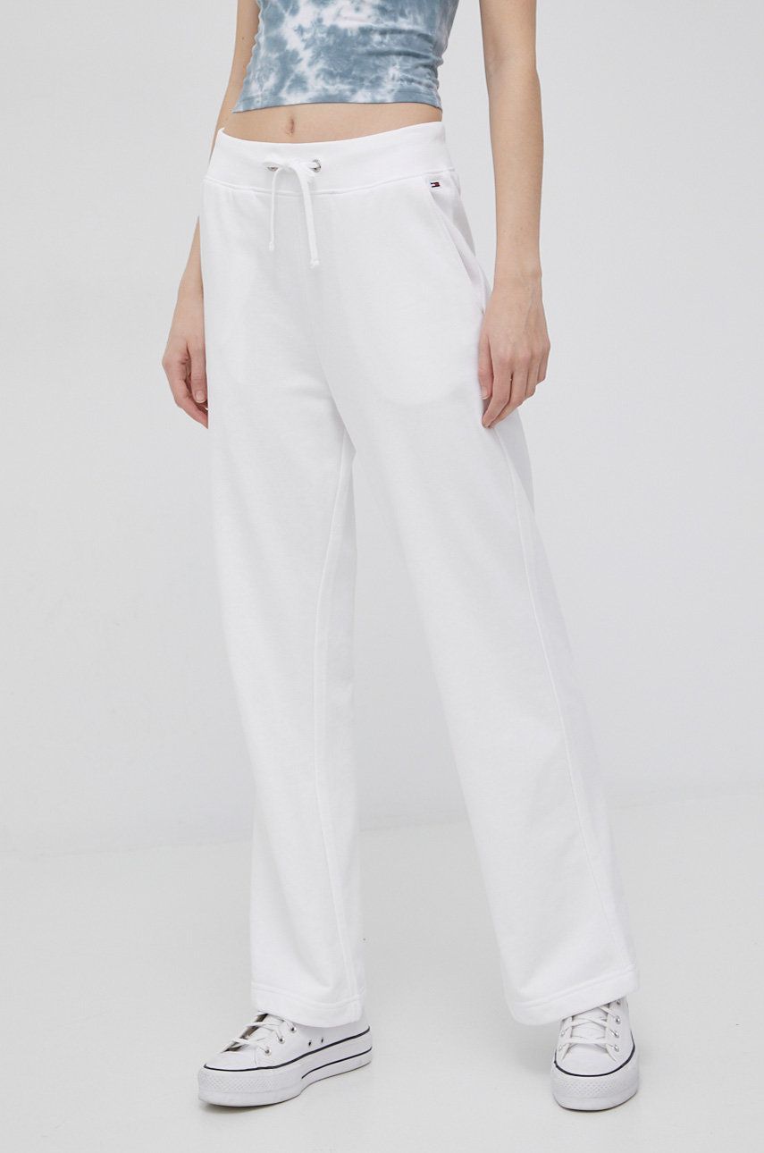 Tommy Jeans spodnie DW0DW12947.PPYY damskie kolor biały gładkie