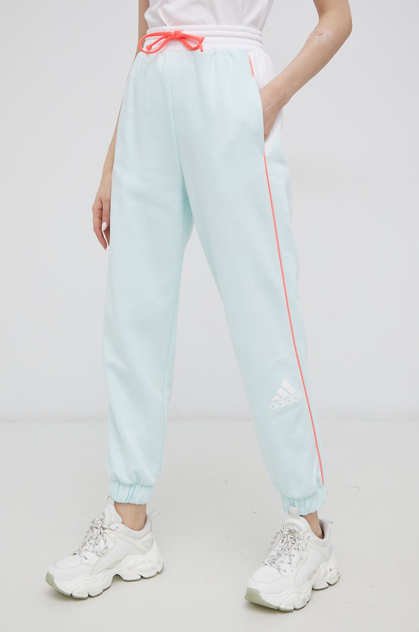 Adidas pantaloni femei, cu imprimeu