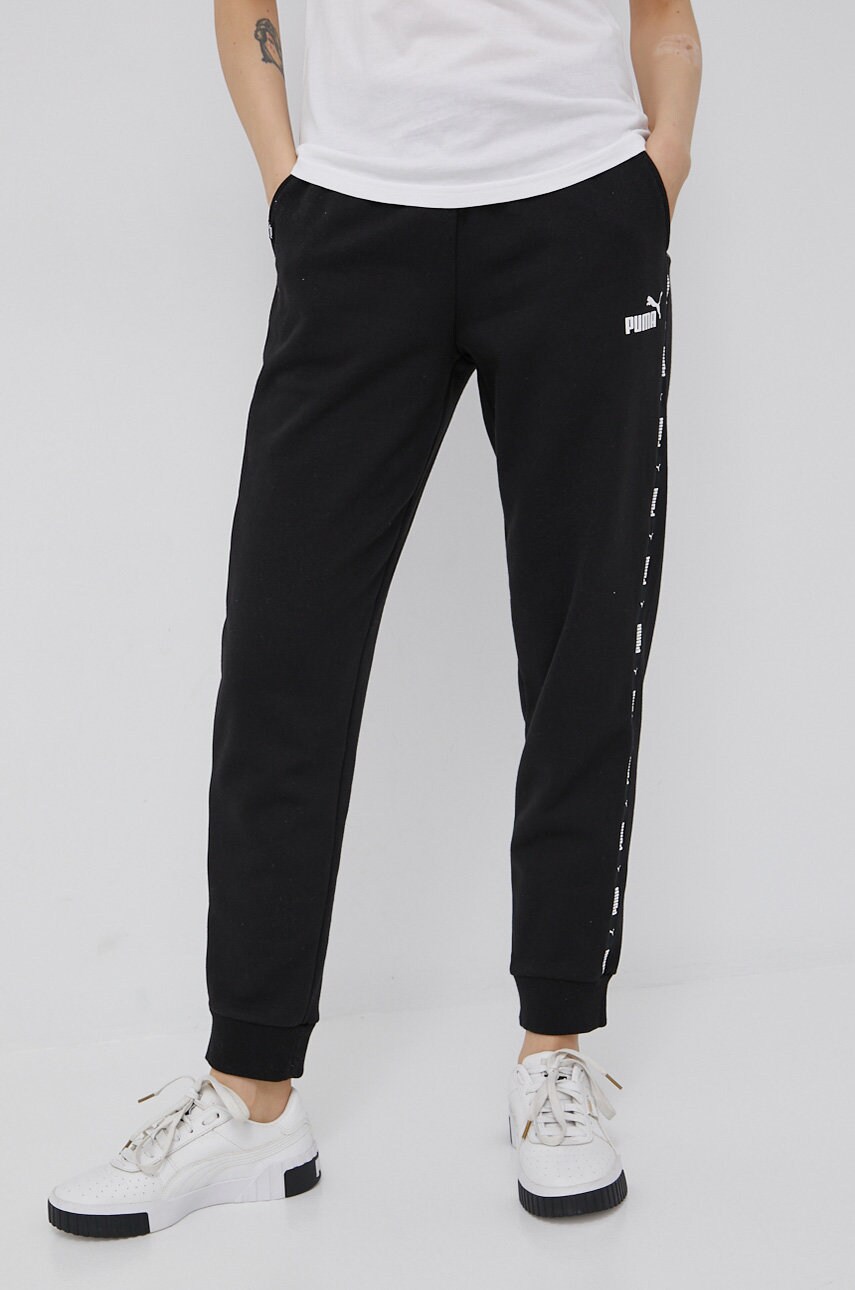 

Брюки Puma 847120 женские цвет чёрный с аппликацией