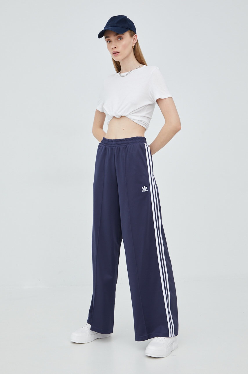 

Спортивные штаны adidas Originals Adicolor женские цвет синий с аппликацией