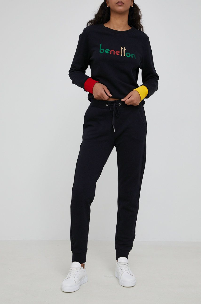 United Colors of Benetton pantaloni de bumbac femei, culoarea negru, neted 2023 ❤️ Pret Super answear imagine noua 2022