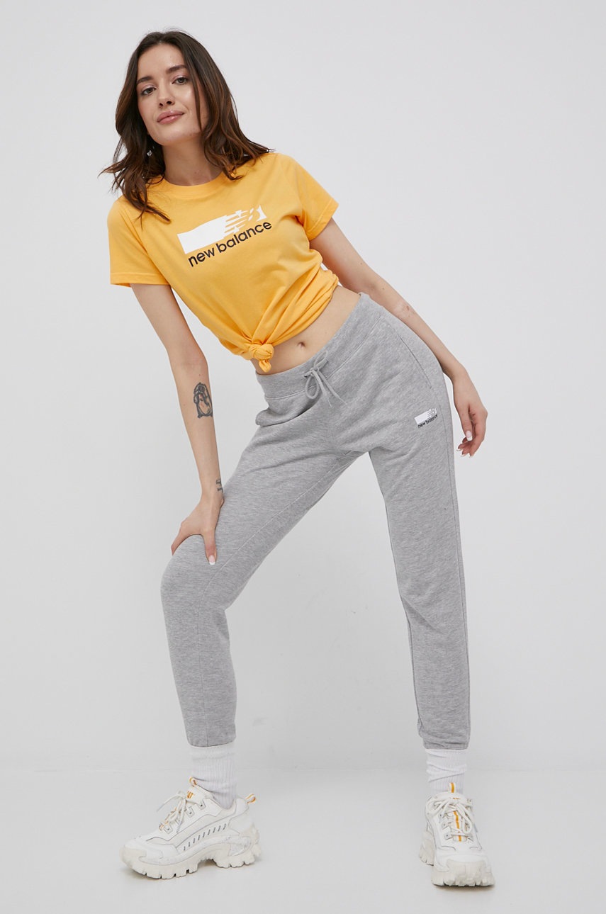 

Панталони New Balance WP21801AG дамско в сиво меланж на, Сив