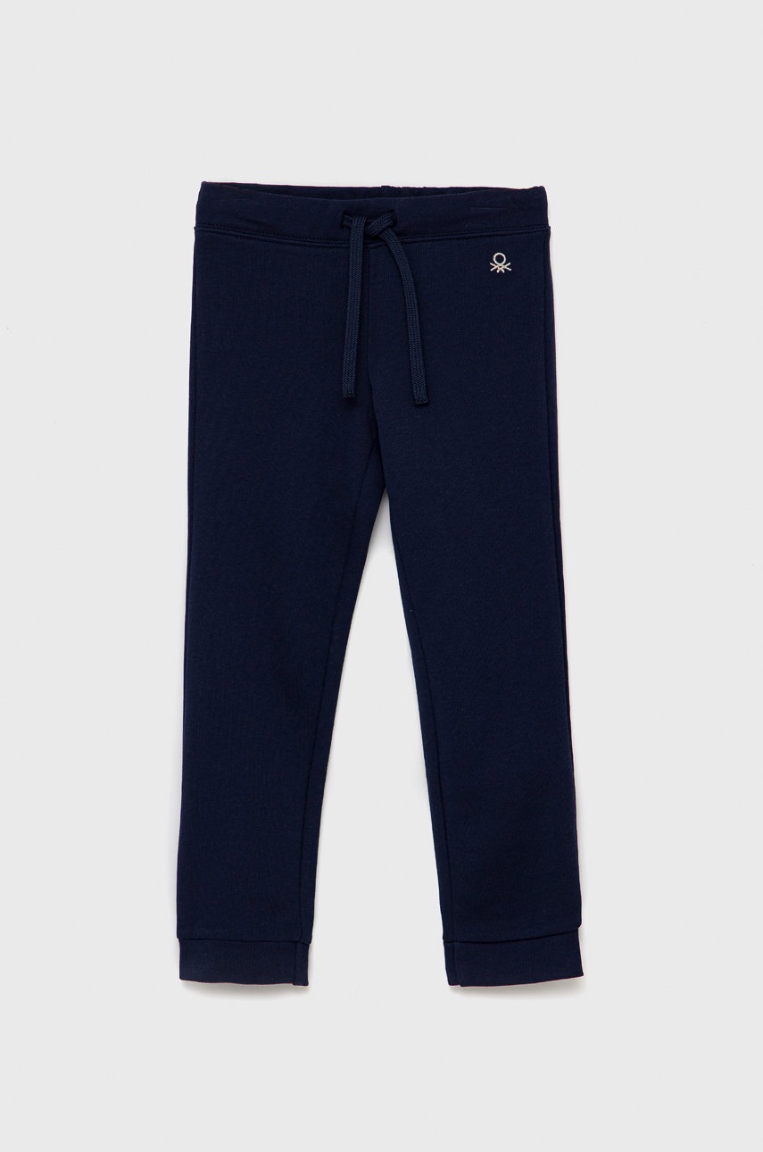 

Детски памучен панталон United Colors of Benetton в тъмносиньо с изчистен дизайн, Тъмносин