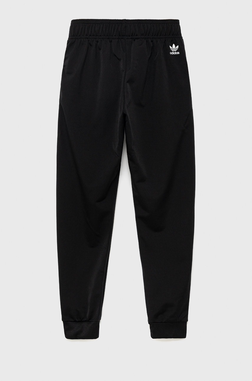 

Детские брюки adidas Originals HB9468 цвет чёрный с принтом