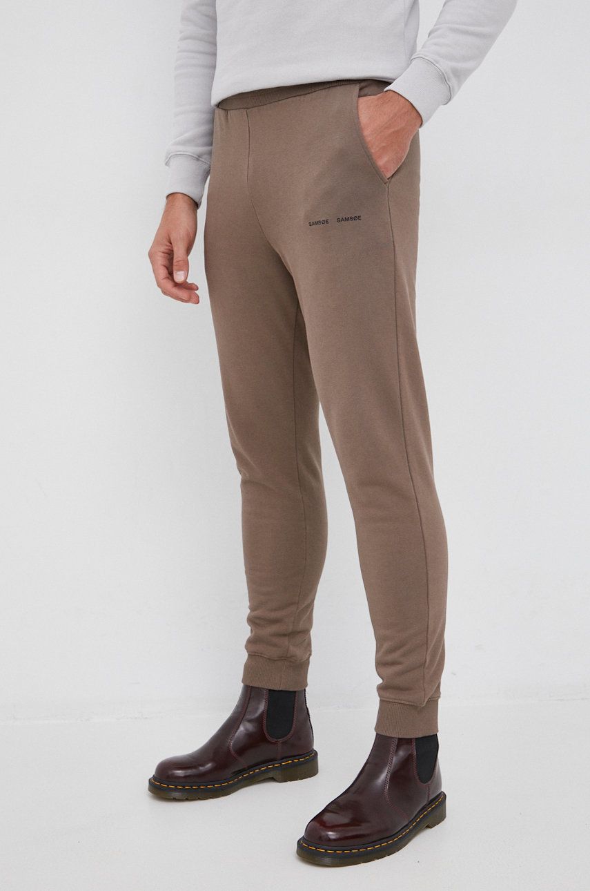 Samsoe Samsoe Pantaloni de bumbac bărbați, culoarea maro, material neted answear.ro