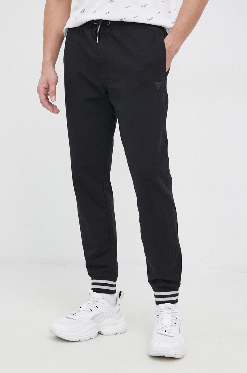 Kalhoty Guess pánské, černá barva, hladké - černá -  95% Bavlna