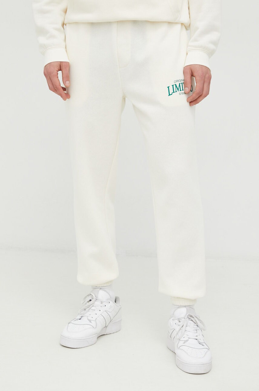 Jack & jones pantaloni de trening barbati, culoarea bej, cu imprimeu
