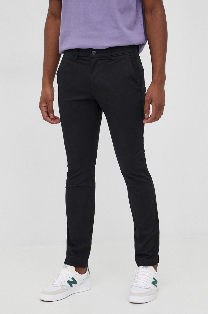 Gap pantaloni barbati, culoarea negru, mulata