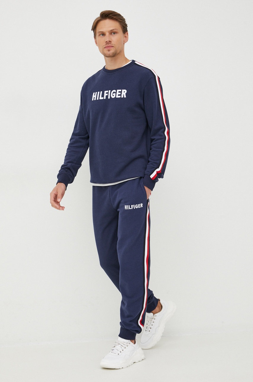 

Спортивные штаны Tommy Hilfiger мужские цвет синий с аппликацией