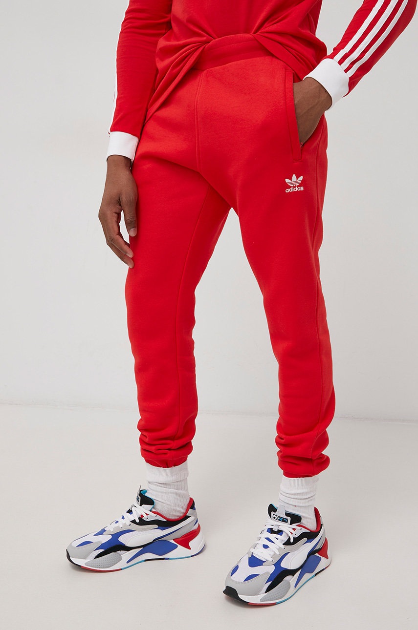 

Брюки adidas Originals HG3904 мужские цвет красный гладкие