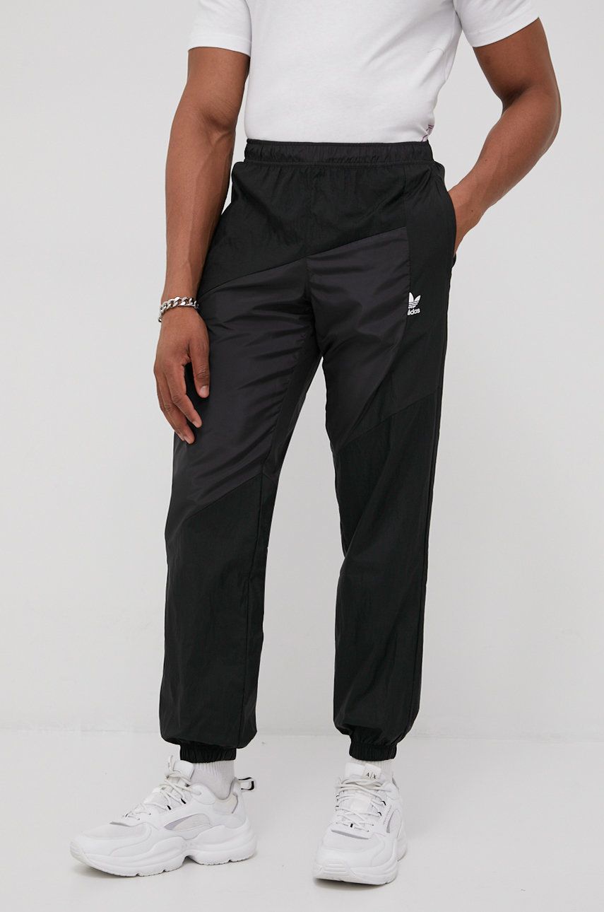 adidas Originals pantaloni HE2953 barbati, culoarea negru