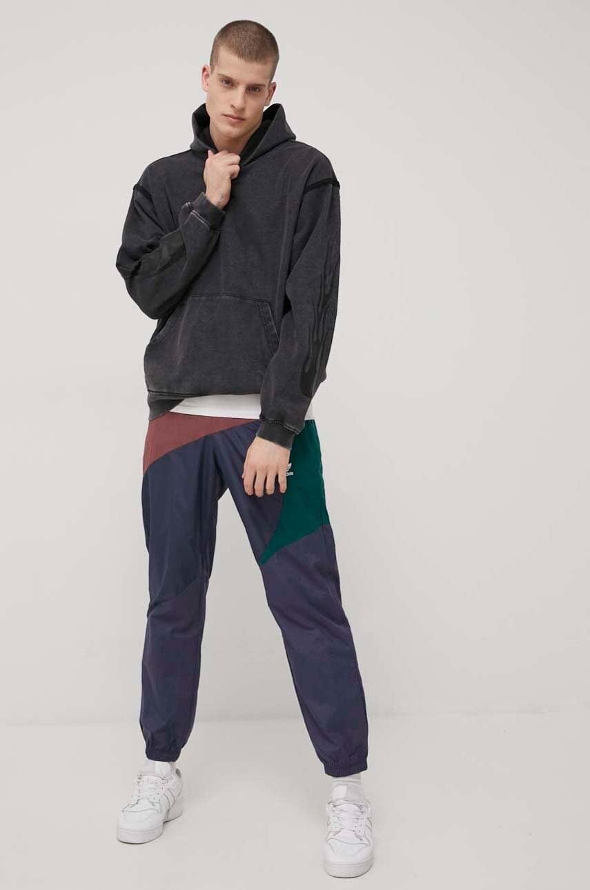 Adidas originals pantaloni adicolor barbati, culoarea albastru marin, modelator
