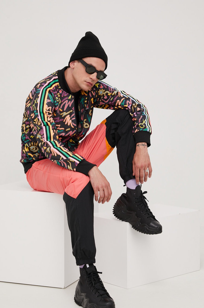 

Спортивные штаны adidas Originals Adicolor мужские цвет чёрный с узором