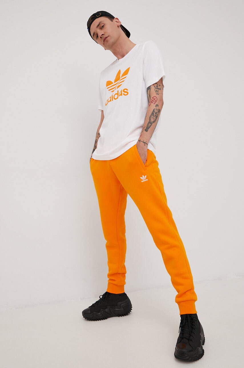 

Спортивні штани adidas Originals HG3902 чоловічі колір помаранчевий однотонні