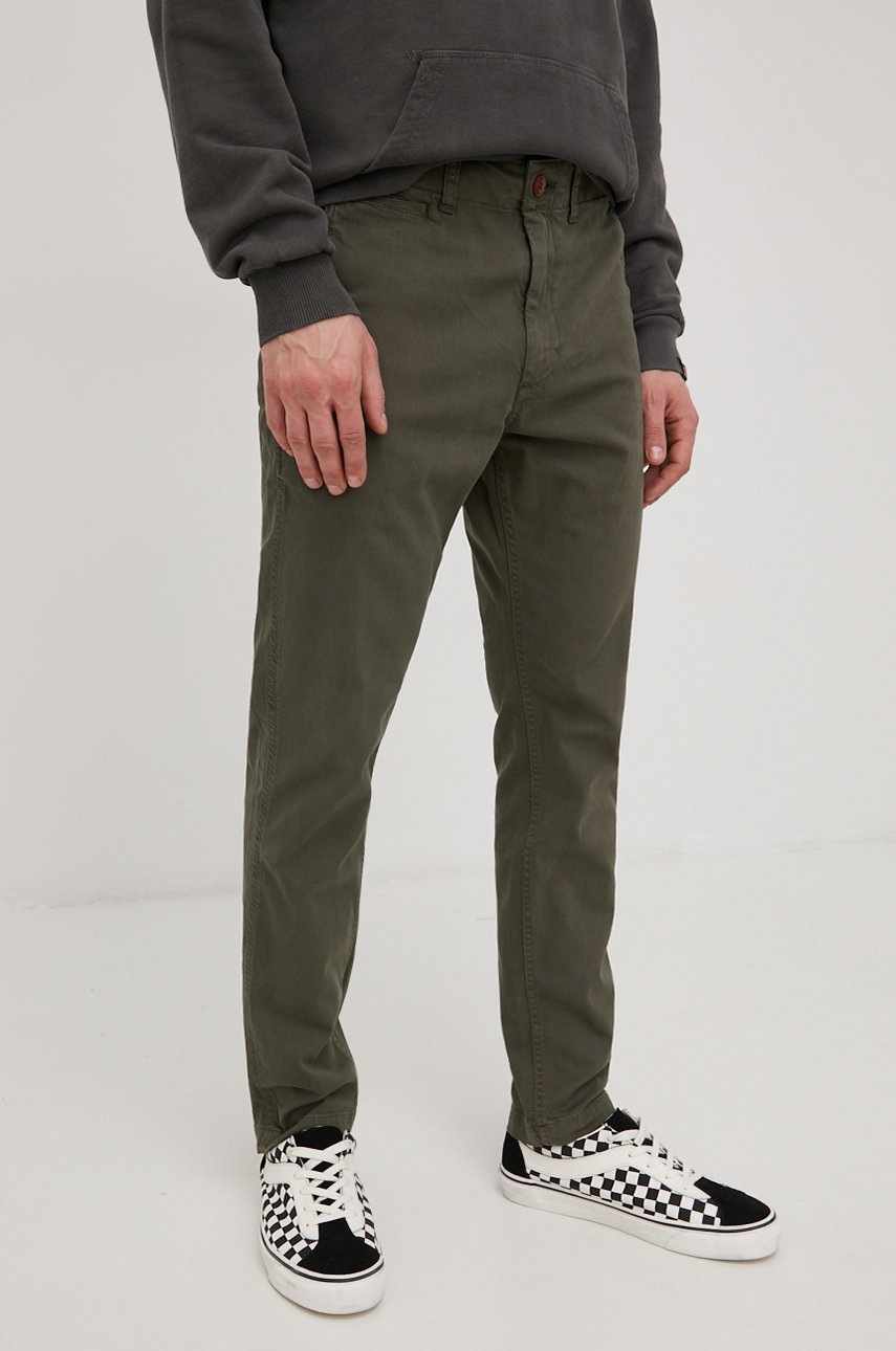 Superdry pantaloni barbati, culoarea verde, cu fason chinos