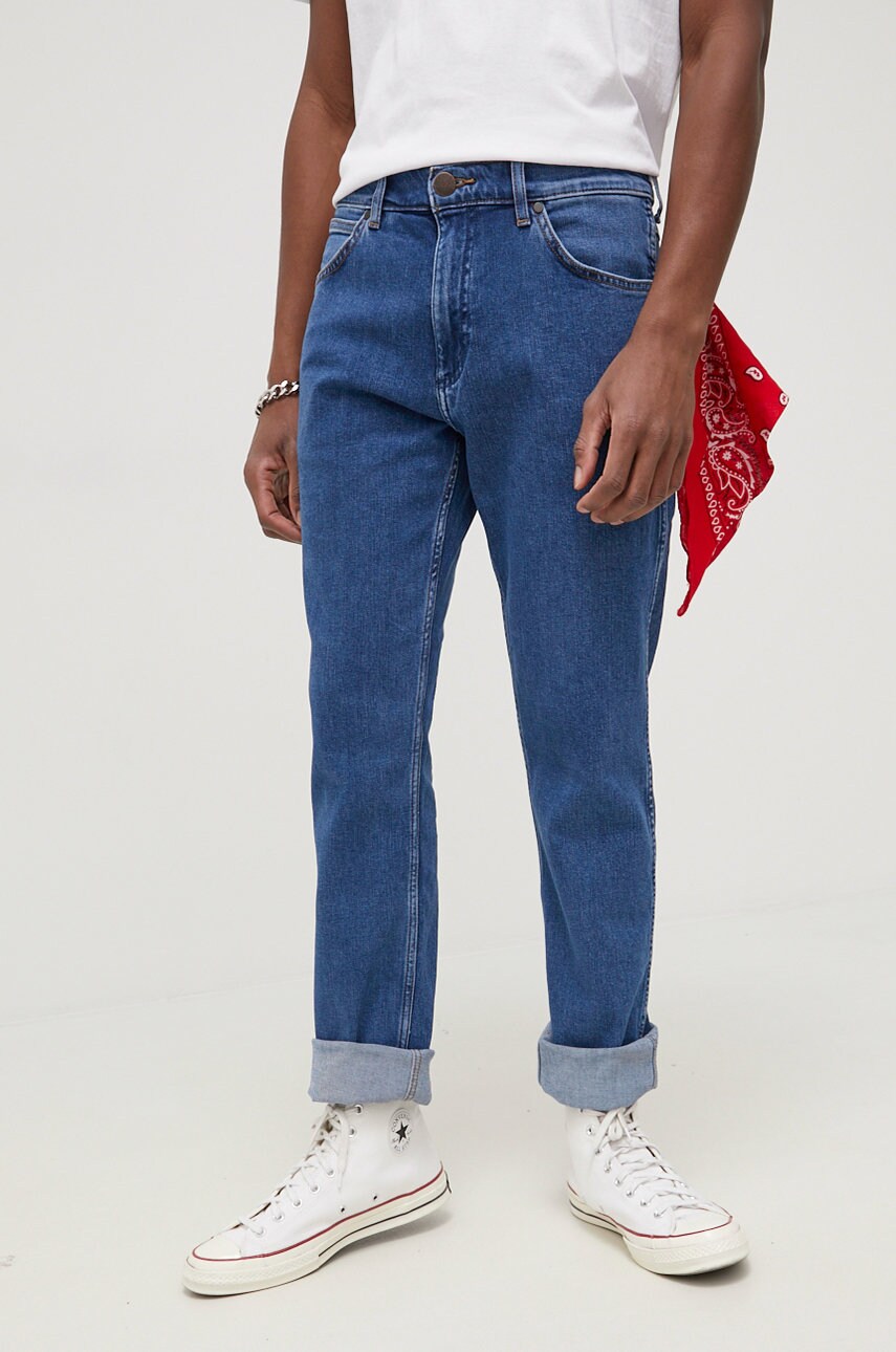 Wrangler jeansi barbati