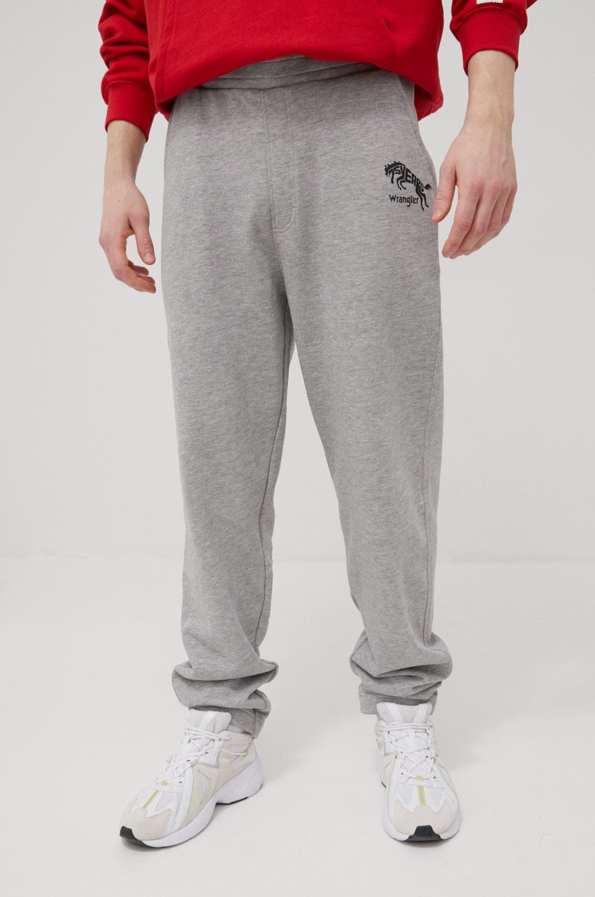 Wrangler pantaloni barbati, culoarea gri, melanj 2023 ❤️ Pret Super answear imagine noua 2022