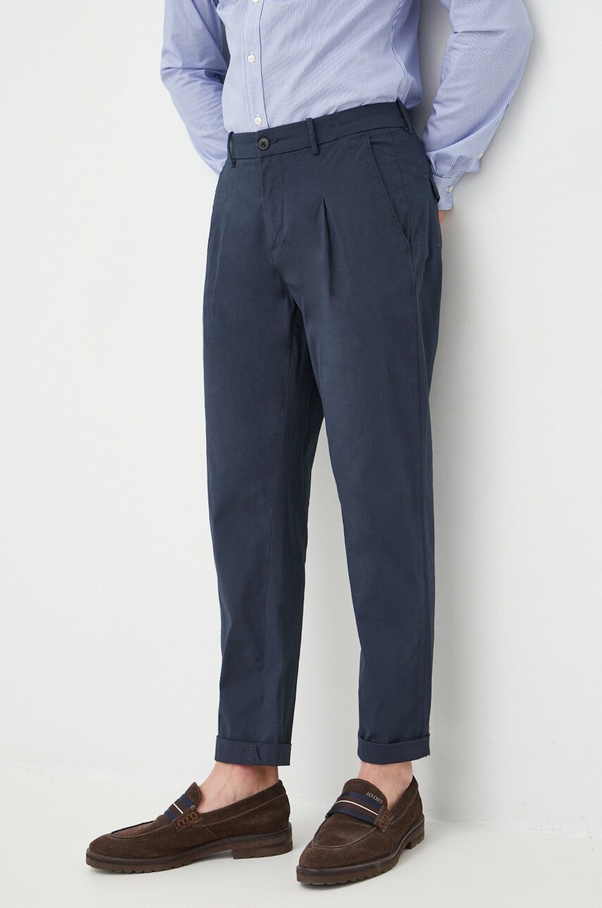 Lindbergh pantaloni barbati, culoarea albastru marin, cu fason chinos