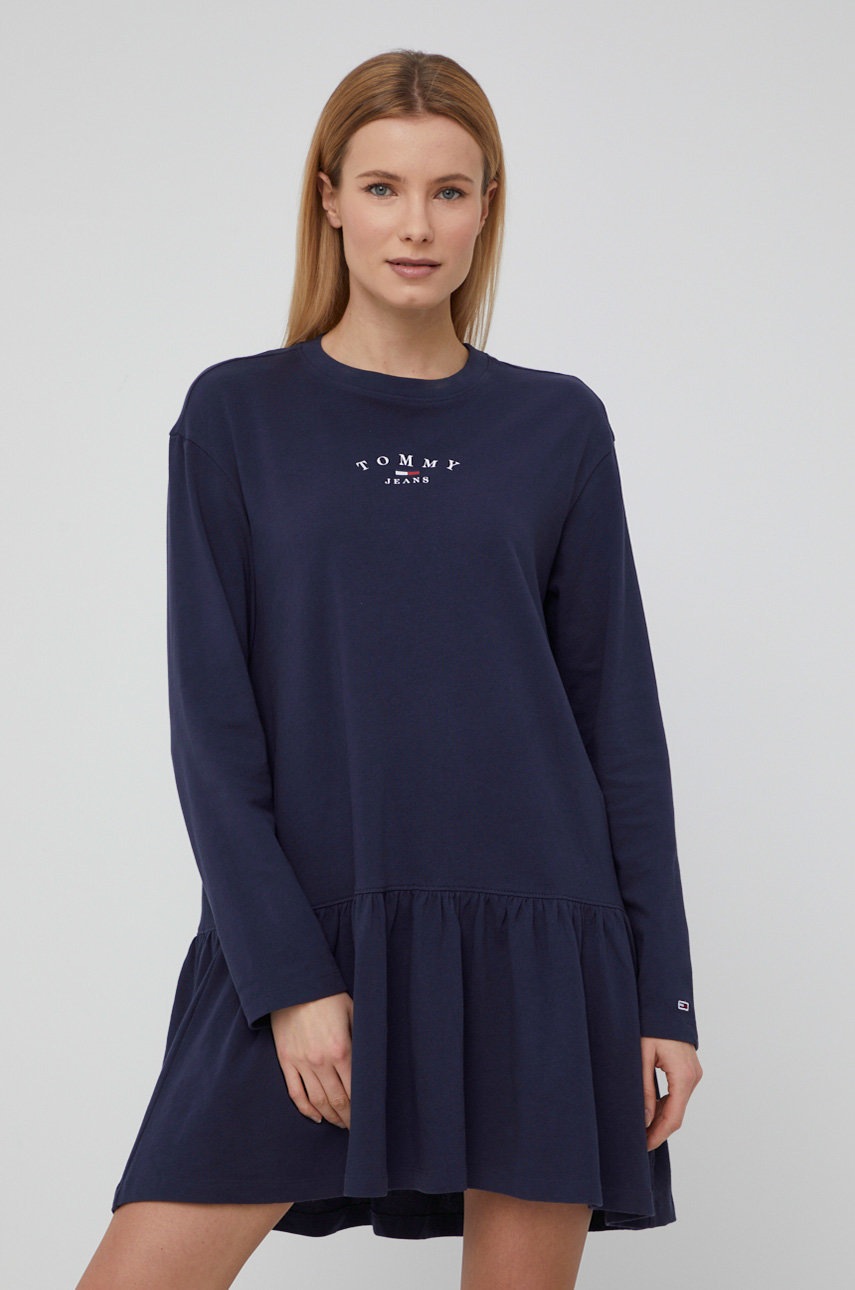 

Памучна рокля Tommy Jeans в тъмносиньо къс модел разкроен модел, Тъмносин