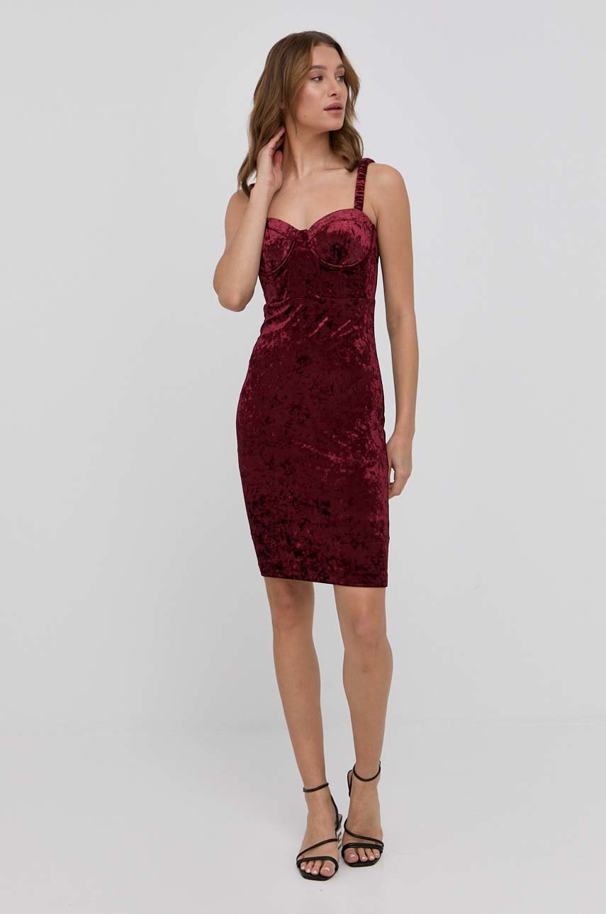 

Сукня Guess колір бордовий mini облягаюча