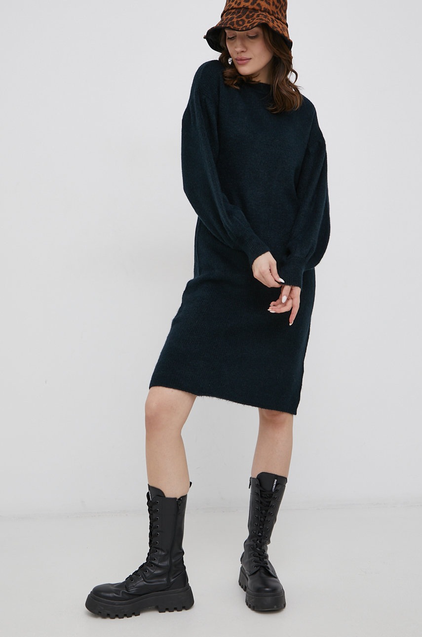 

Платье Vero Moda цвет чёрный mini прямая