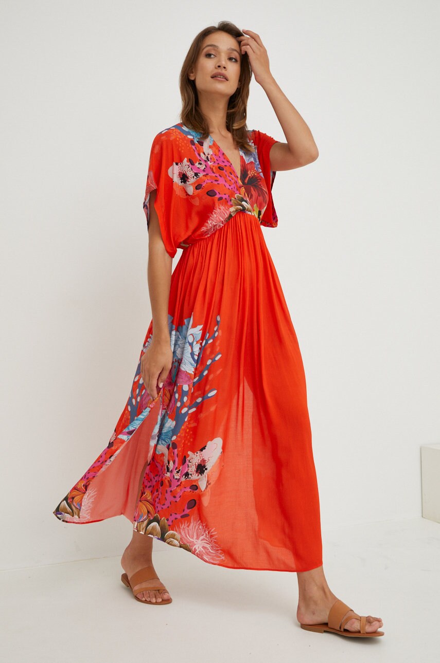

Платье Desigual цвет оранжевый maxi расклешённая