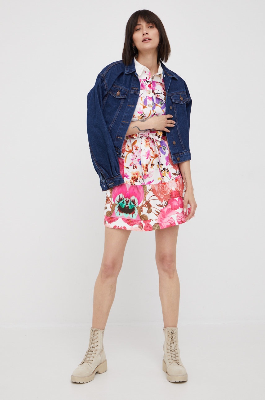 

Платье Desigual цвет белый mini расклешённая