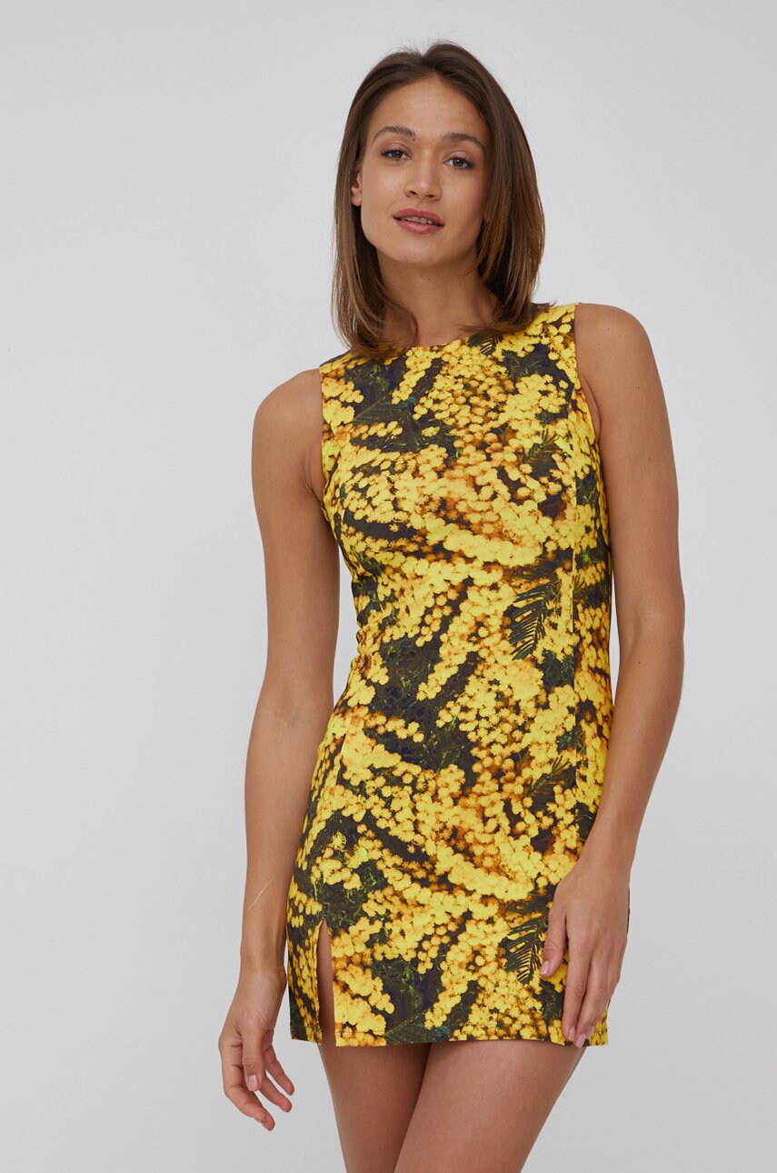 

Платье Desigual цвет жёлтый mini расклешённая