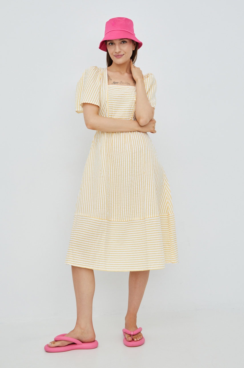 

Хлопковое платье Vero Moda цвет жёлтый midi расклешённая