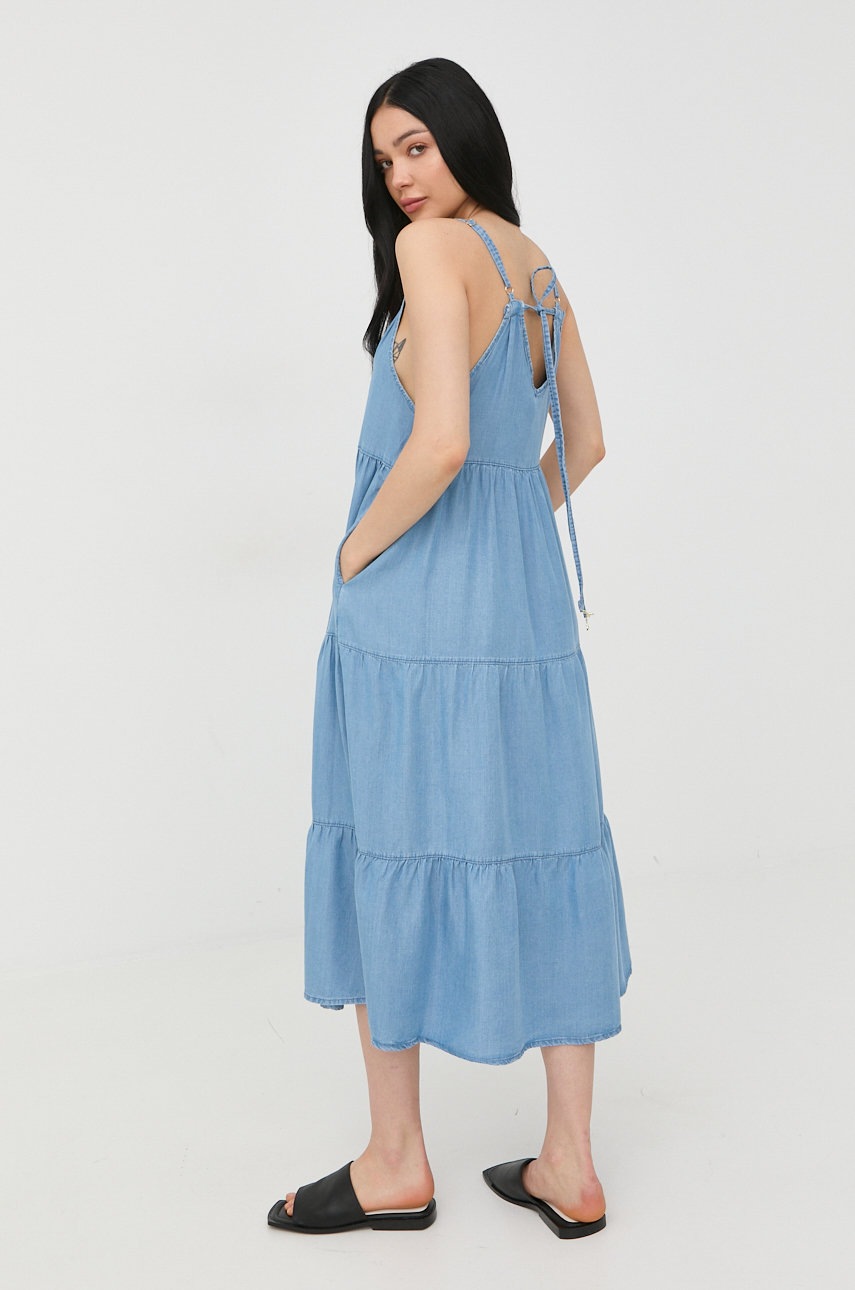 

Платье Patrizia Pepe midi расклешённая