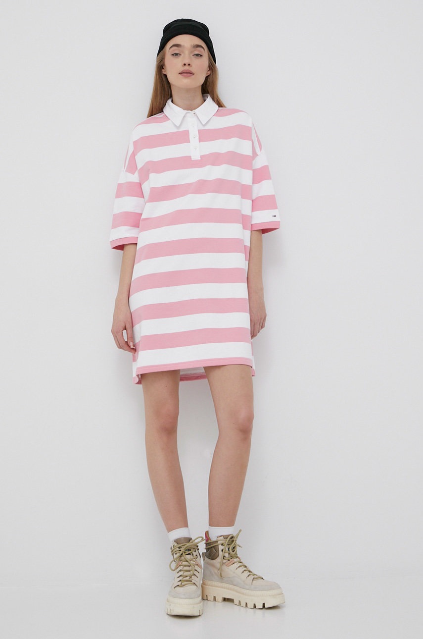 

Хлопковое платье Tommy Jeans цвет розовый mini oversize