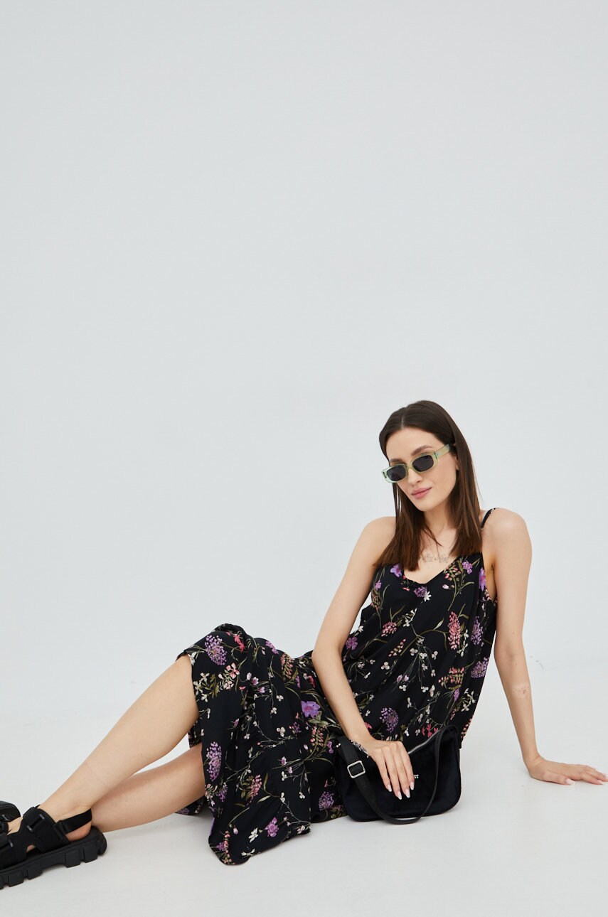 Vero moda rochie culoarea negru, maxi, evazati