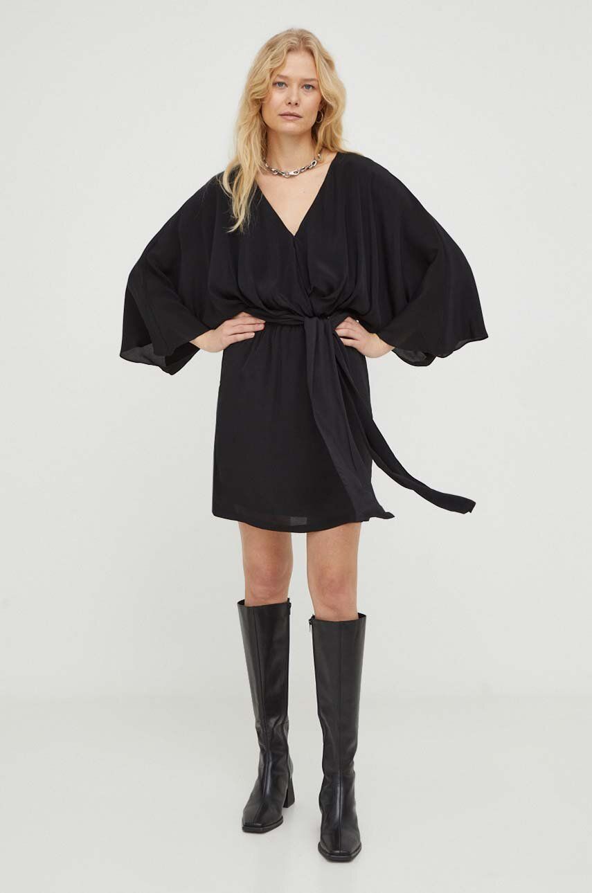 Šaty The Kooples černá barva, mini - černá -  100% Polyester
