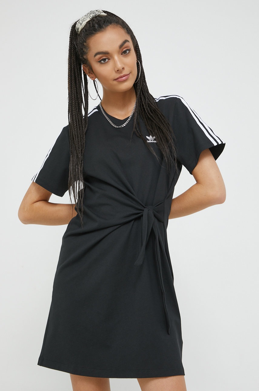 

Бавовняна сукня adidas Originals колір чорний mini пряма