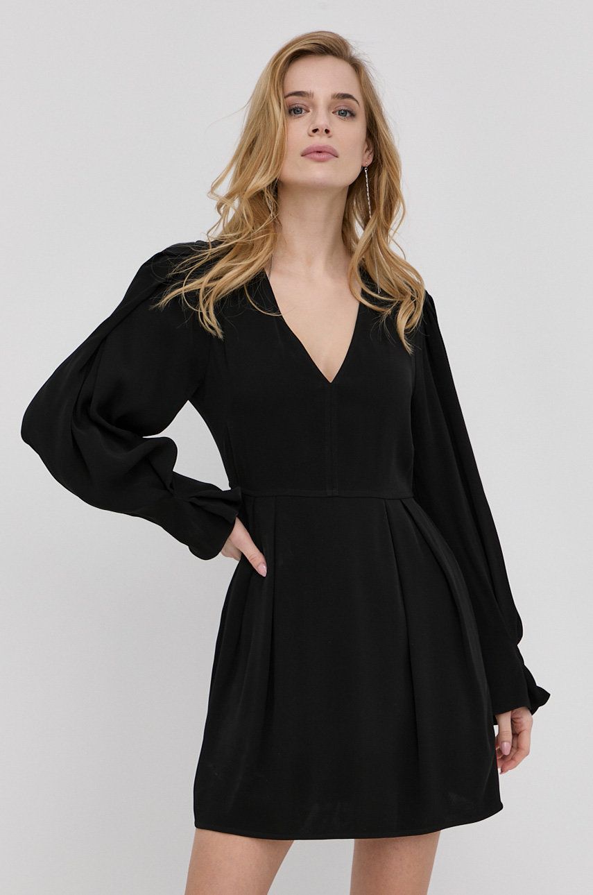 Victoria Beckham rochie culoarea negru, mini, evazati 2023 ❤️ Pret Super answear imagine noua 2022