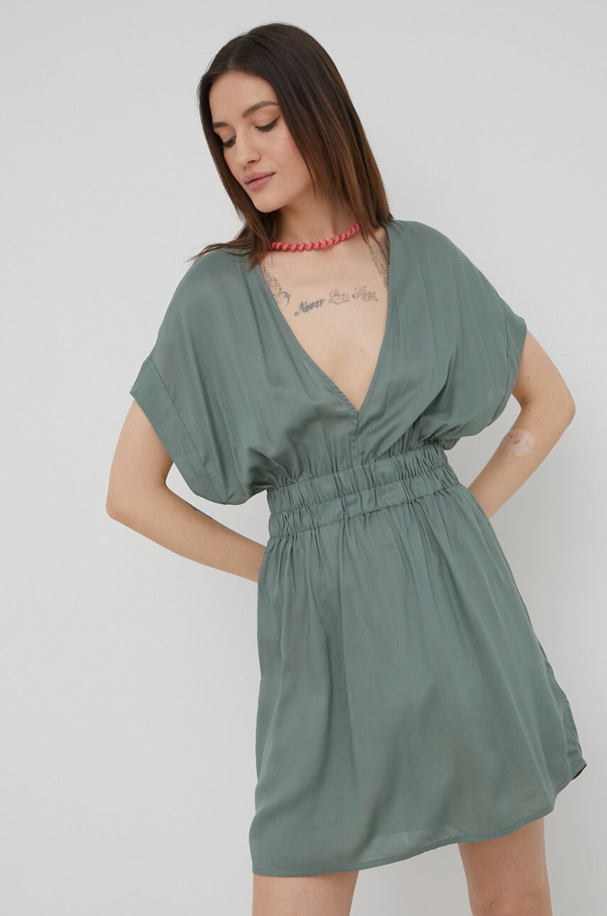 Roxy rochie culoarea verde, mini, evazati
