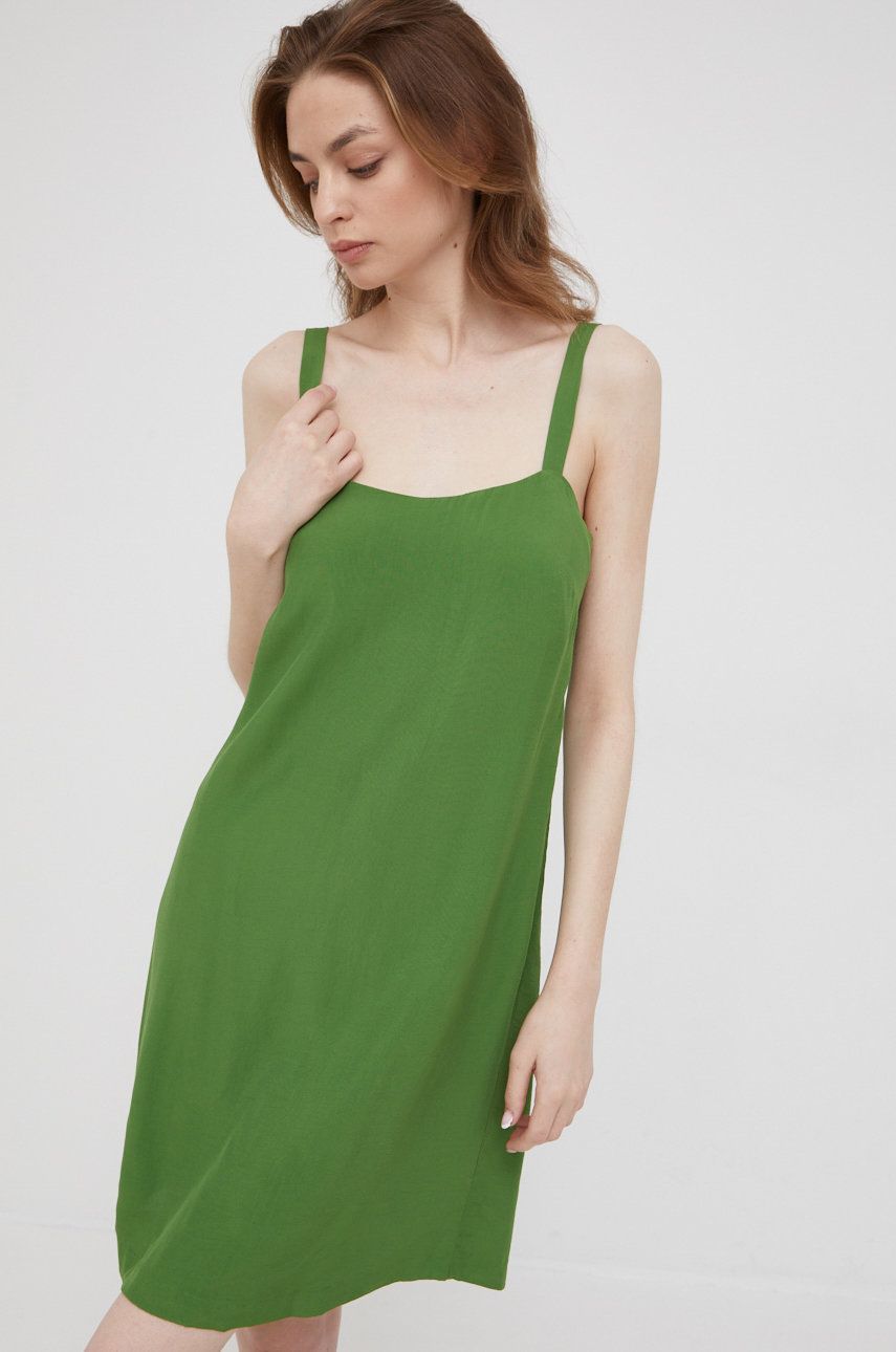 Šaty Sisley zelená barva, mini - zelená -  100% Viskóza