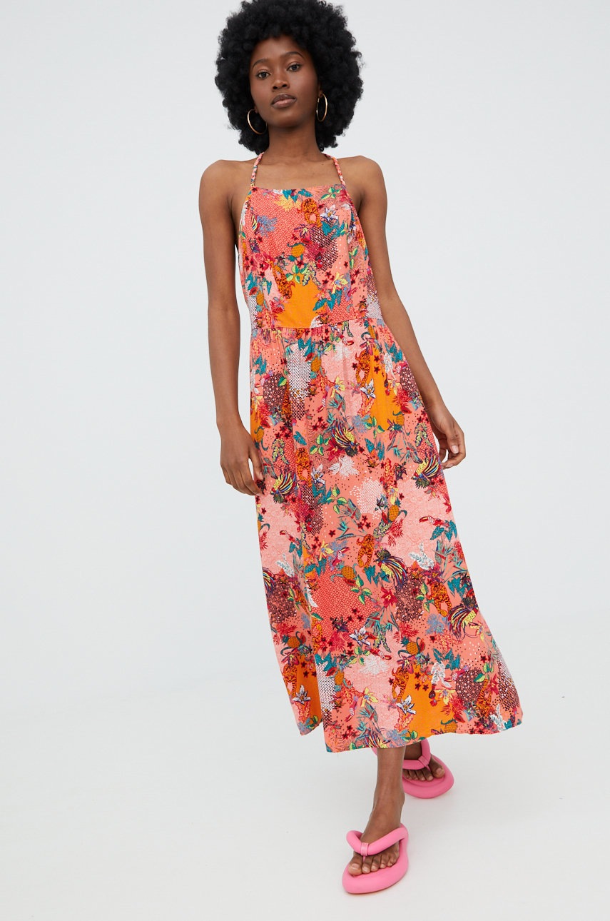 

Рокля Superdry в оранжево среднодълъг модел разкроен модел, Оранжев