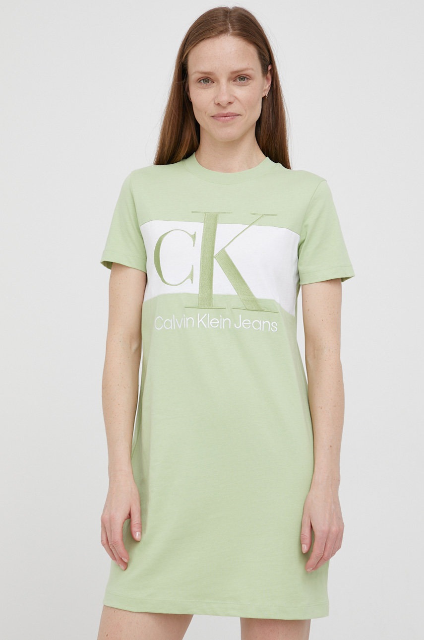 

Памучна рокля Calvin Klein Jeans в зелено къс модел със стандартна кройка, Зелен
